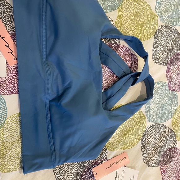 Tier Active Wear Set: Pants: Large Bra extra Large New with tags - Picture 9 of 13